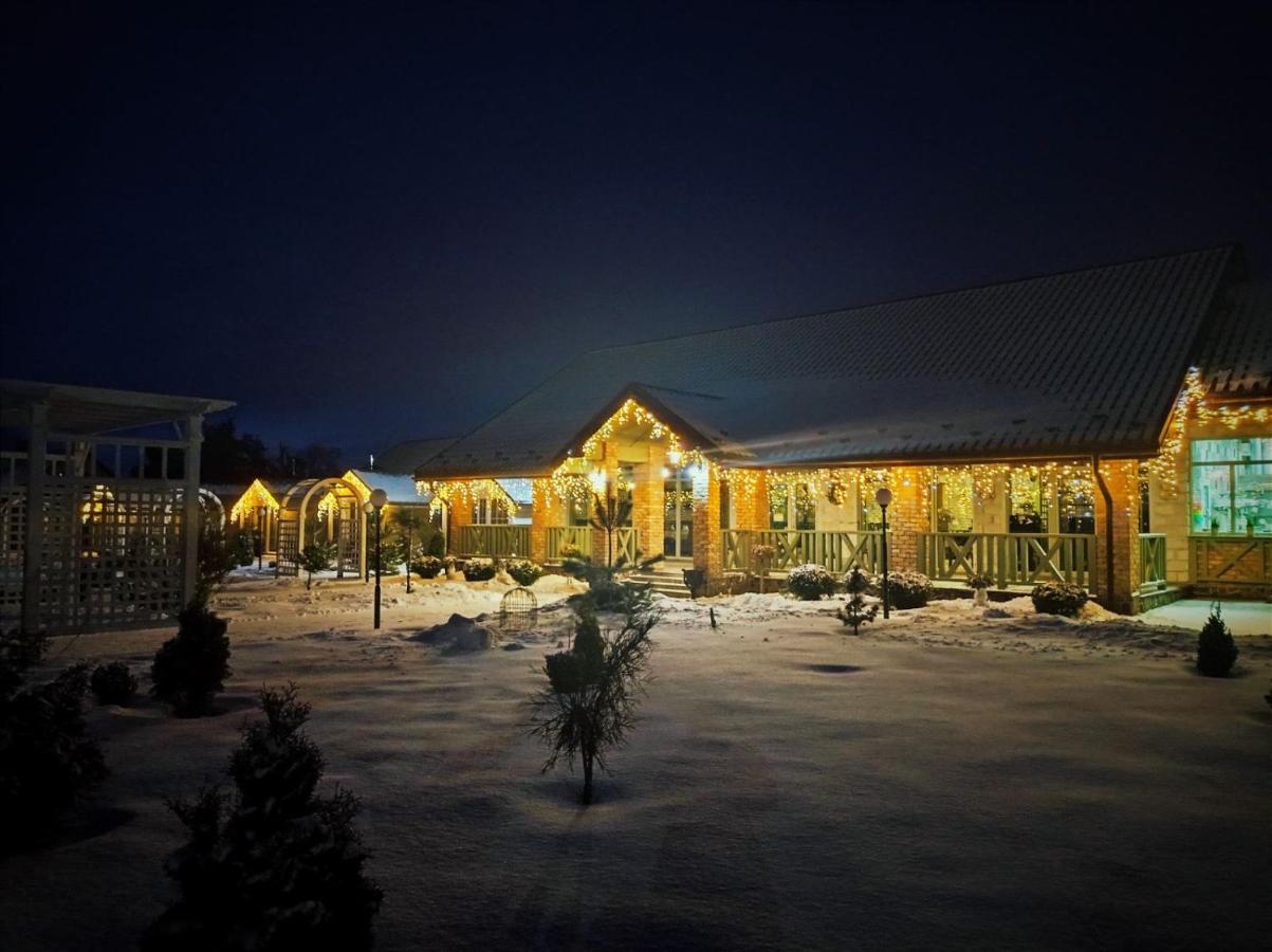 Готельно-Ресторанний Комплекс Прованс Парк Pochaiv Exterior foto